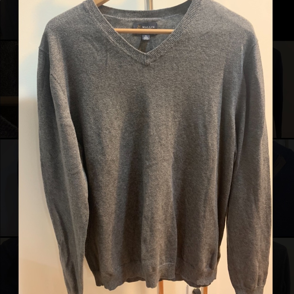 Wallin & Bro’s V-neck sweater